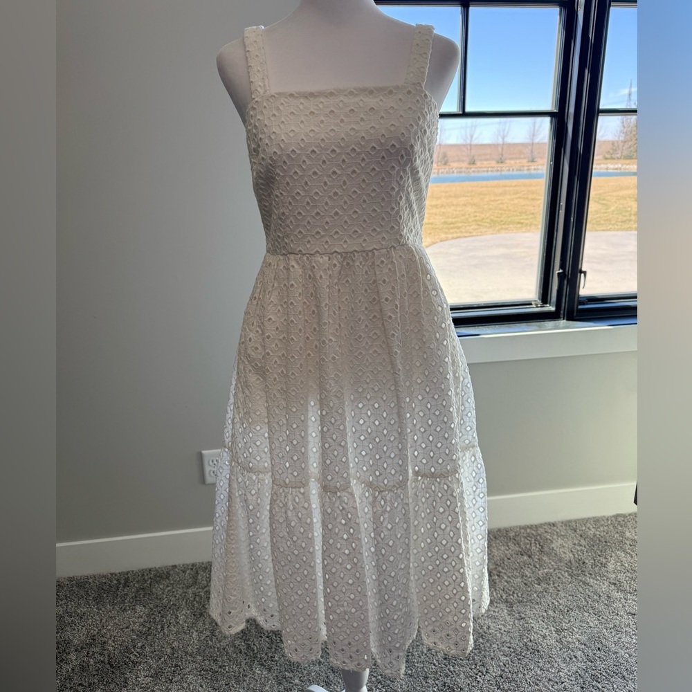 Vince camuto size 4 spring dress